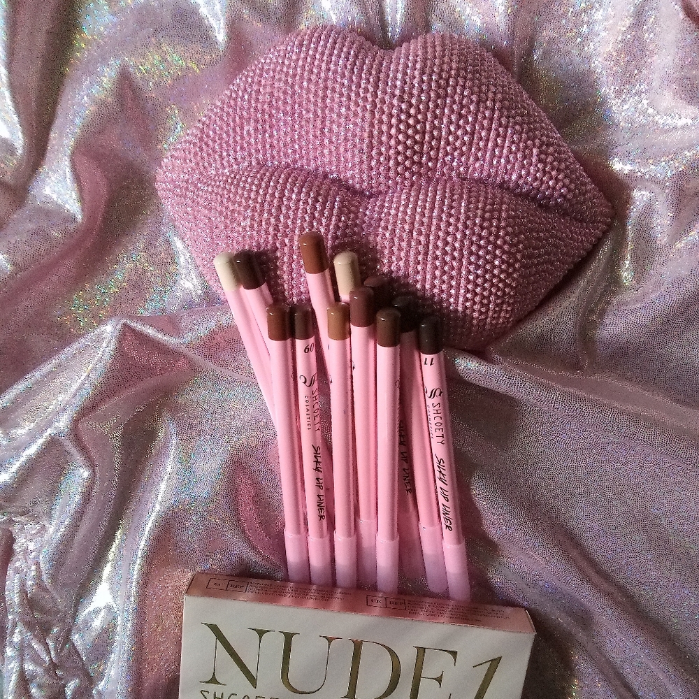 Lip Liners